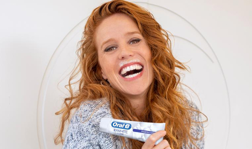 Maria Castro para Oral B web1